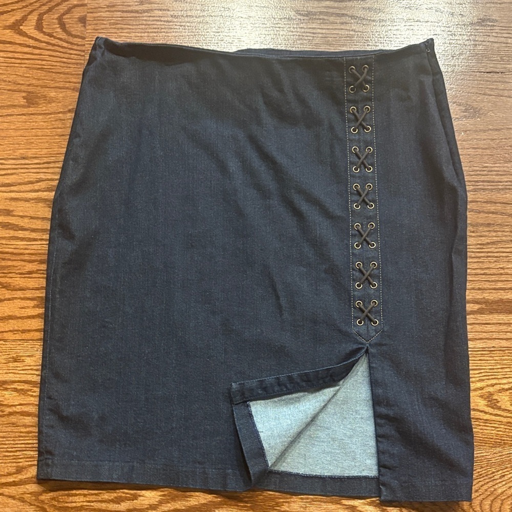 Ralph Lauren women’s dark denim Pencil mini Skirt w/ stretch lace up detail 16W